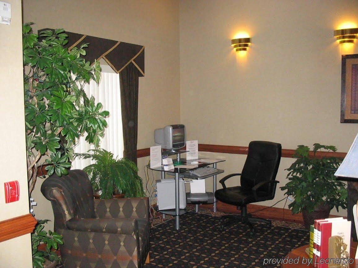 Holiday Inn Express Hotel & Suites Laurinburg By Ihg Exterior photo